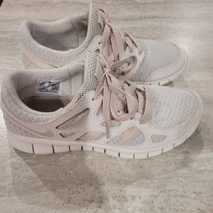 Nike free run 2 running shoes womens 8.5 like new stone fossil light